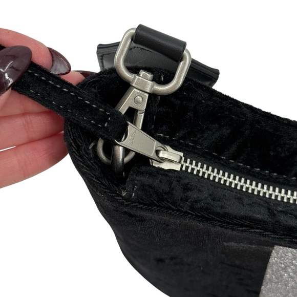 Koala Kanvas Black Velvet Crossbody Bag Silver Stripe Medium Adjustable Zipper - Picture 5 of 9